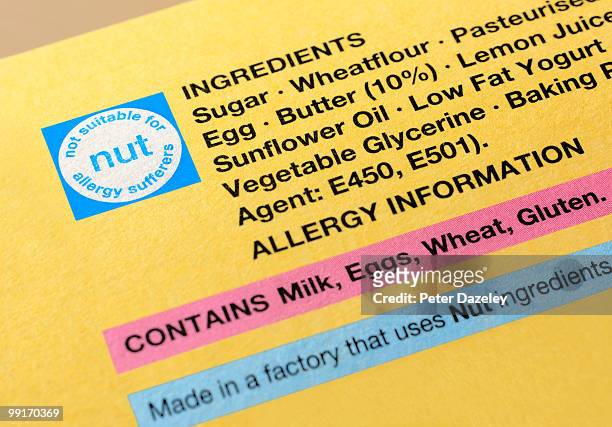 gluten intolerance packaging - information nutritionnelle photos et images de collection