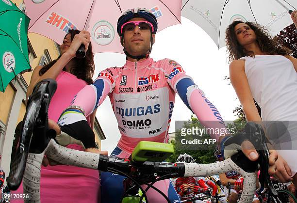 Italian rider Vincenzo Nibali , wearing the pink jersey of leader, concentrates at the start of the fifth stage of the 93rd Giro d'Italia, from...