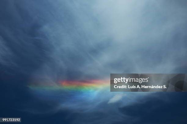 colores en el cielo - cielo stock pictures, royalty-free photos & images