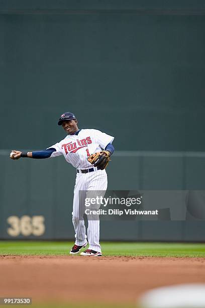 Orlando Hudson of the Minnesota Twins throws to third base against the Baltimore Orioles at Target Field on May 8, 2010 in Minneapolis, Minnesota....