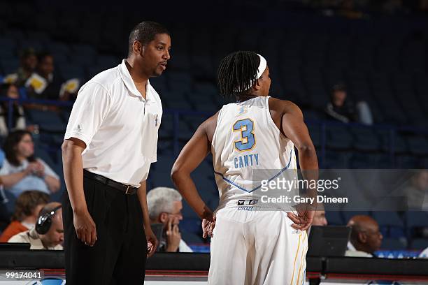 Head coach Steve Key and Dominique Canty of the Chicago Sky talk during the WNBA preseason game against the Indiana Fever on May 10, 2010 at the...