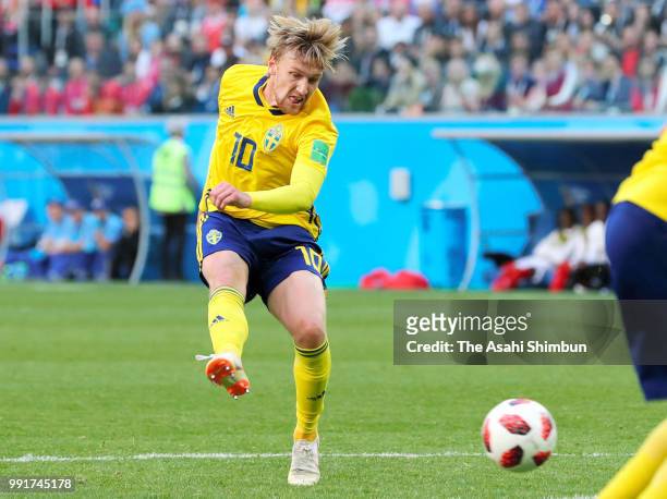Emil Forsberg of Sweden scores the opening goal during the 2018 FIFA World Cup Russia Round of 16 match between Sweden and Switzerland at Saint...