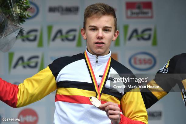 Belgian Championships Oostende 2017, Debutants 1St Yearpodium , Thibaut Nys Gold Medal, Celebration, / Debutants 1St Year, Tim De Waele