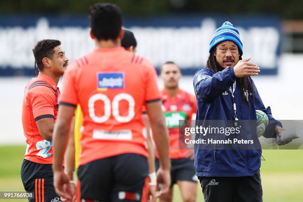 Head coach Tana Umaga gives instructions during a Blues Super Rugby training session at Blues HQ on July 5, 2018 in Auckland, New Zealand.