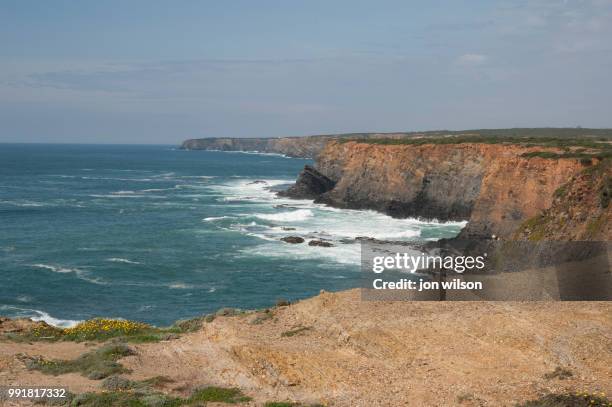 entrada da barco - barco stock pictures, royalty-free photos & images