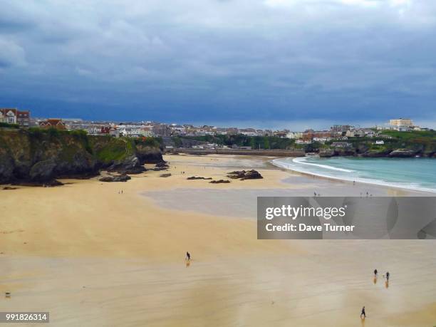 sunny beach - tuvalu stock pictures, royalty-free photos & images