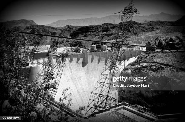 black and white dam - abflussrinne stock-fotos und bilder