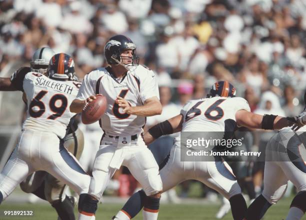 Bubby Brister, Quarterback for the Denver Broncos during the American Football Conference West game against the Oakland Raiders on 20 September 1998...