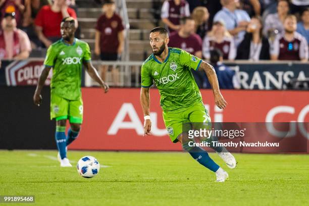 Clint Dempsey of Seattle Sounders dribbles the ball against the Colorado Rapids at Dick's Sporting Goods Park on July 4, 2018 in Commerce City,...