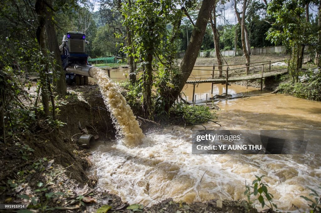 THAILAND-ACCIDENT-WEATHER-CHILDREN-CAVE