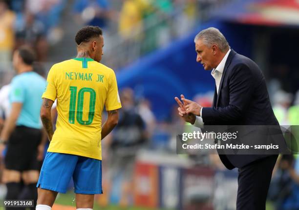 Neymar of Brazil Coach Tite of Brazil during the 2018 FIFA World Cup Russia Round of 16 match between Brazil and Mexico at Samara Arena on July 2,...