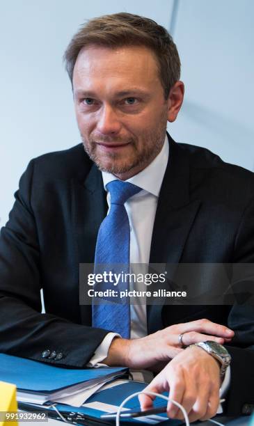 Leader of the liberal Free Democratic Party of Germany Christian Lindner sitting at the start of FDP Presidium meeting after the failure of 'Jamaica'...