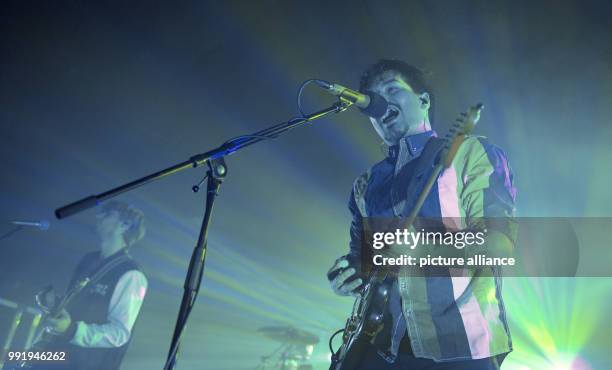 Clemens Rehbein and Philipp Dausch from Indie band Milky Chance play onstage in "Große Freiheit 36" in Hamburg, Germany, 20 November 2017. Photo:...