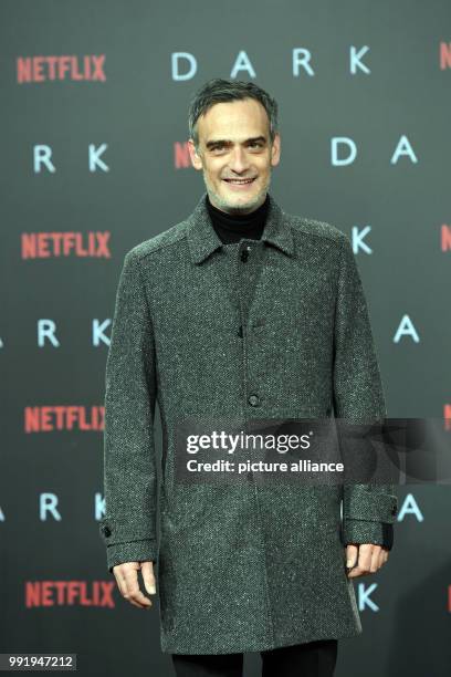 Actor Anatol Taubman arrives at the Europe Premiere of Netflix series 'Dark' in Berlin, Germany, 20 November 2017. Photo: Maurizio Gambarini/dpa