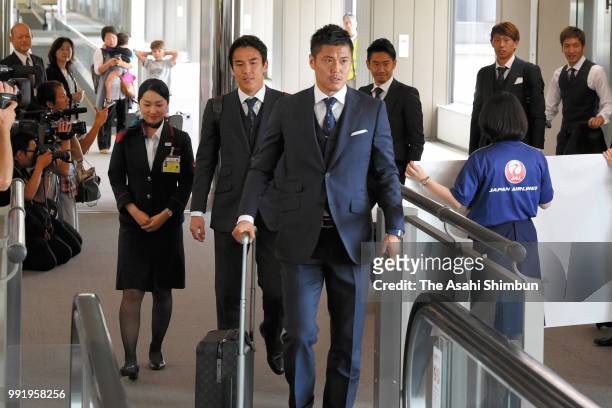 Eiji Kawashima of Japan smiles on arrival at Narita International Airport after the FIFA World Cup on July 5, 2018 in Narita, Chiba, Japan.
