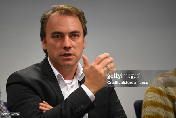 Daniel Schubert, team leader EDEN Initiative, speaks about the project 'Eden-ISS' at the 'Deutschen Zentrum für Luft- und Raumfahrt ' in Bremen,...