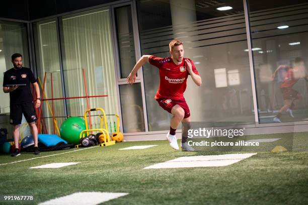 July 2018, Leverkusen, Germany - Soccer Bundesliga performance diagnosis: Mitchell Weiser performs in a speed test. Photo: Marius Becker/dpa
