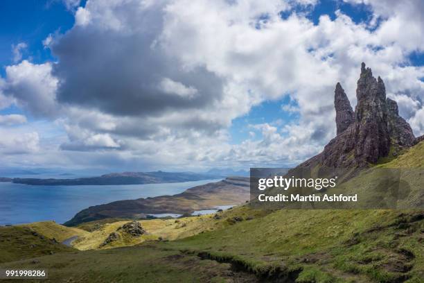 the old man of storr - ashford stockfoto's en -beelden