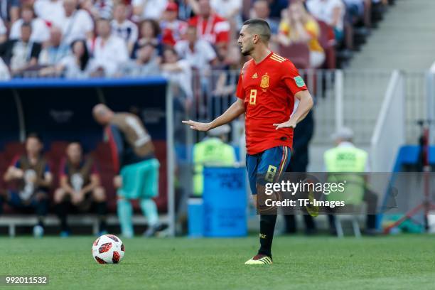 Koke of Spain controls the ball during the 2018 FIFA World Cup Russia match between Spain and Russia at Luzhniki Stadium on July 01, 2018 in Moscow,...