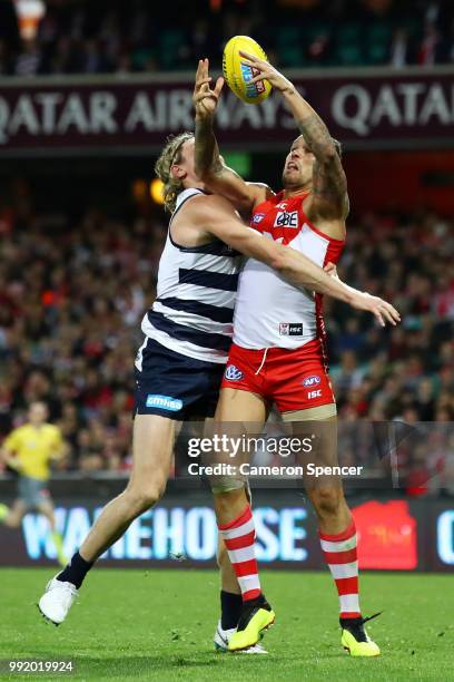 Lance Franklin of the Swans marks during the round 16 AFL match between the Sydney Swans and the Geelong Cats at Sydney Cricket Ground on July 5,...