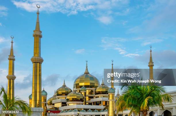 crystal mosque - crystal mosque stock pictures, royalty-free photos & images