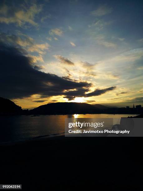 amanecer en donosti/san sebastian - amanecer stock pictures, royalty-free photos & images