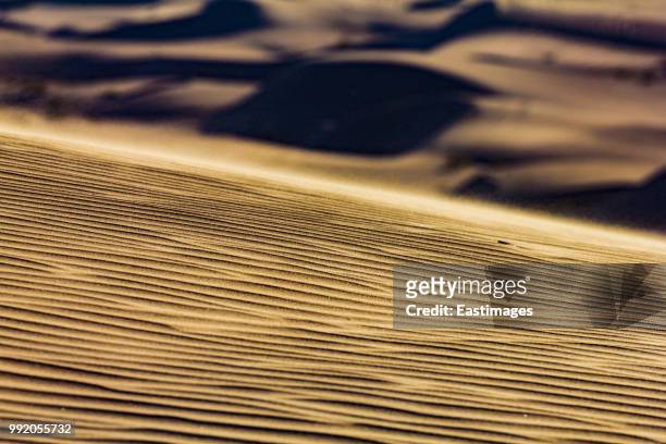 desert patterns, tengger desert, inner mongolia, china - tengger stock pictures, royalty-free photos & images