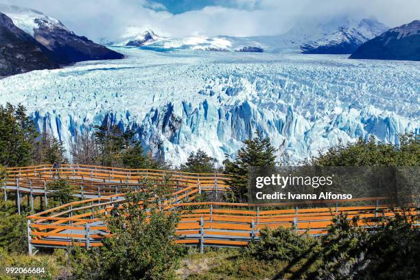 glaciar perito moreno - glaciar stock-fotos und bilder