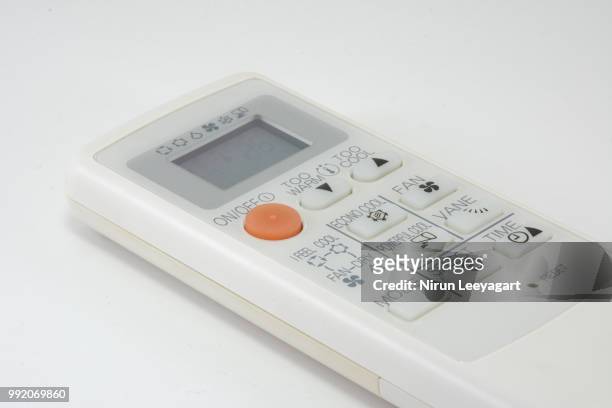 air conditioner remote control. with white background - air conditioner - fotografias e filmes do acervo