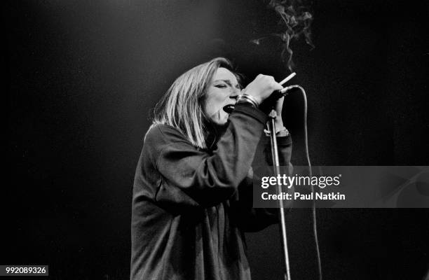 Beth Gibbons of Portishead performs at the Vic Theater in Chicago, Illinois, April 25, 1995.