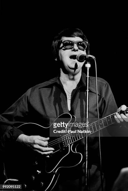 Roy Orbison at the Vic Theater in Chicago, Illinois, November 3, 1984.