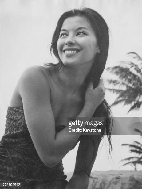 Vietnamese-French actress and singer France Nuyen, star of the hit Broadway play 'The World of Suzie Wong', 5th November 1958.