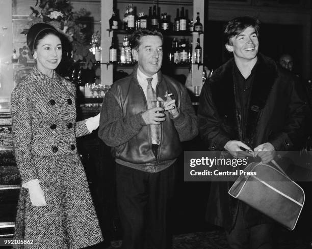 From left to right, ballet dancers Margot Fonteyn, Frederick Ashton and Rudolf Nureyev at the Royal Opera House in Covent Garden, London, 25th...