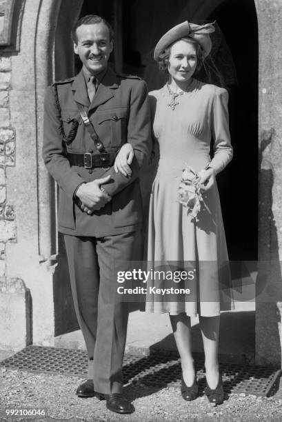 English actor David Niven and his first wife Primula Susan Rollo outside Huish Church in Wiltshire after their wedding, 21st September 1940.