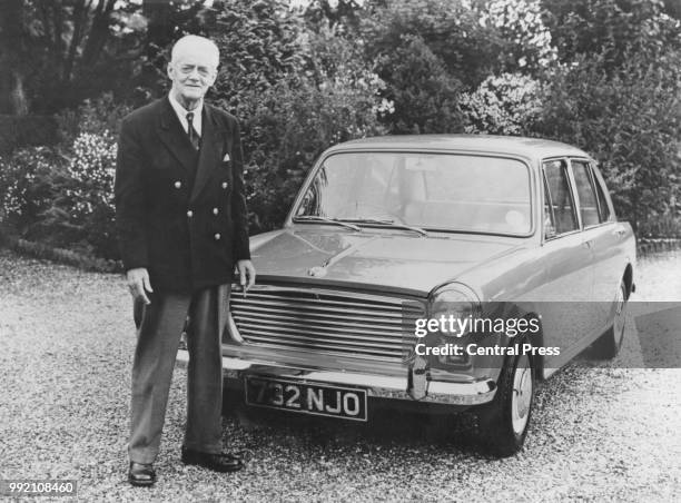 William Morris, 1st Viscount Nuffield , founder of Morris Motors Ltd., with the new Morris 1100, 13th August 1962. The car was designed by Alec...