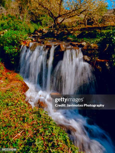 cascada en el valle del jerte - jerte fotografías e imágenes de stock