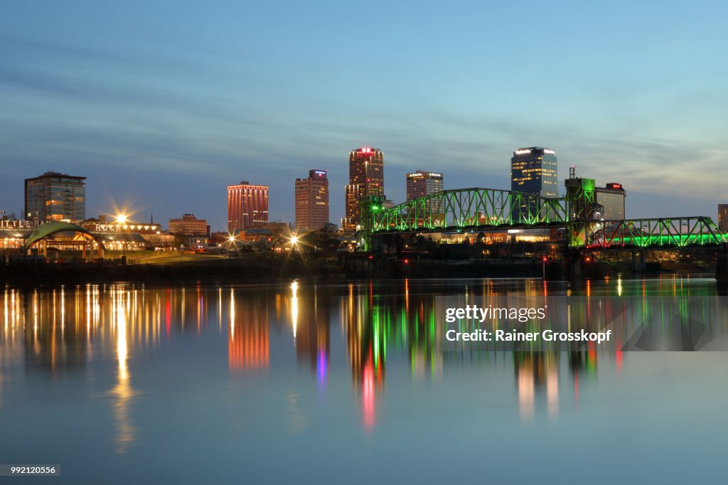 Skyline of Little Rock and Arkansas River