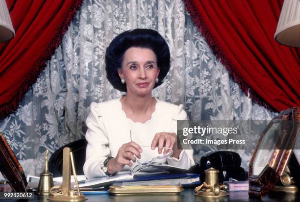 Countess Rishula Aline Griffith Dowager Countess Of Romanones - Fotografias e Filmes do ...