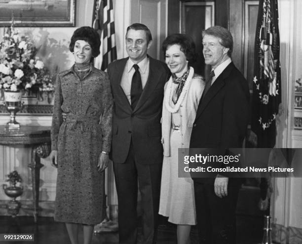 American Vice President Walter Mondale and his wife Joan with American President Jimmy Carter and his wife Rosalynn at the White House in Washington,...