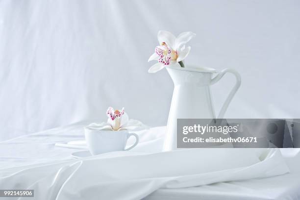 photo by: elisabethv06671 - table topper stock pictures, royalty-free photos & images