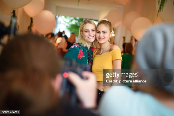 July 2018, Berlin, Germany: Models Kim Hnizdo and Elena Carriere arrive at the Fashion Hub breakfast held in the Ellington Hotel. Collections for...