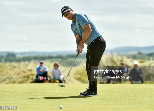 Donegal , Ireland - 5 July 2018; Ryan Fox of New Zealand sinking a birdie putt on the 9th green during Day One of the Irish Open Golf Championship at...