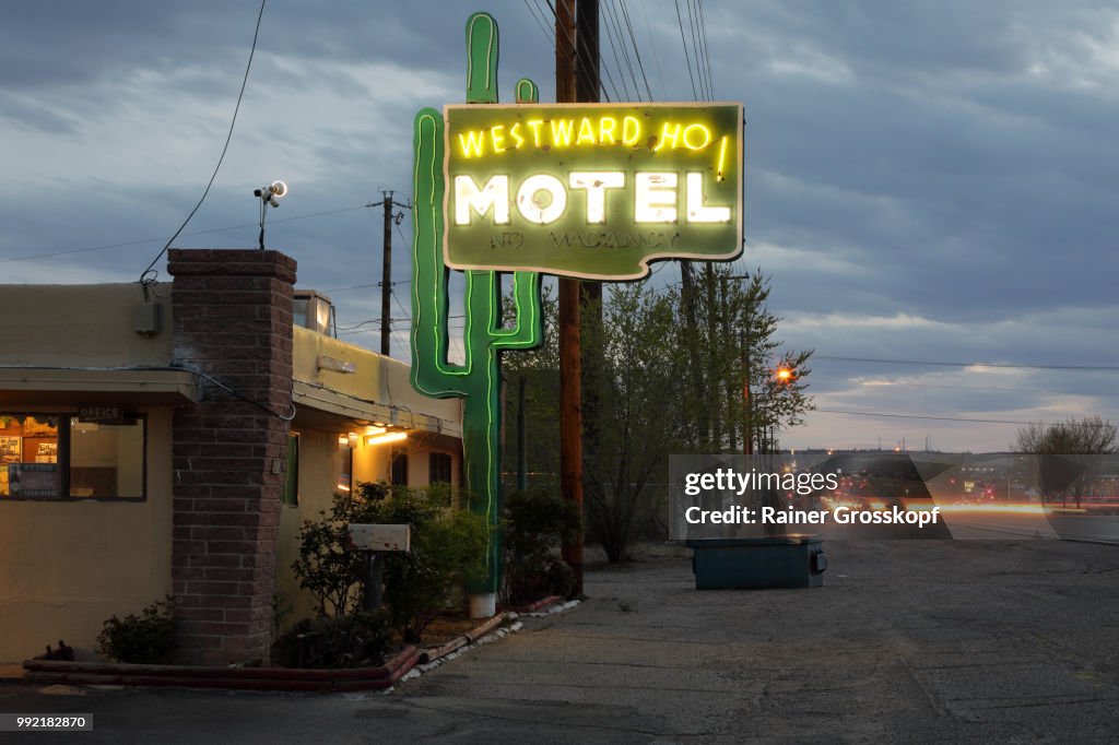 Westward Ho Motel on Route 66 at night