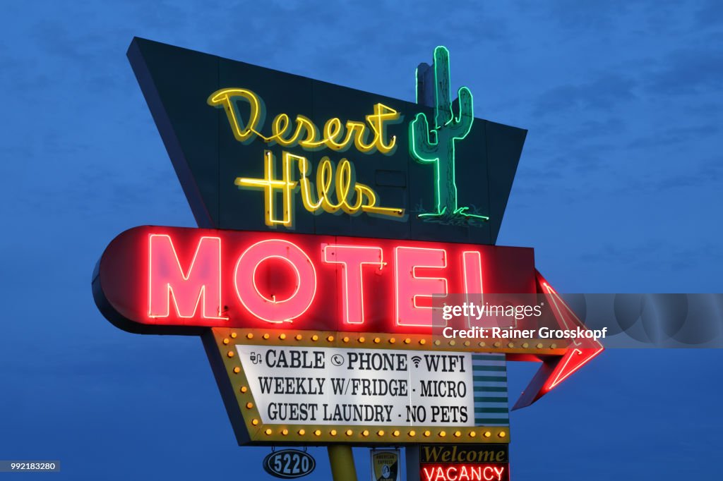 Desert Hills Motel on Route 66 at night