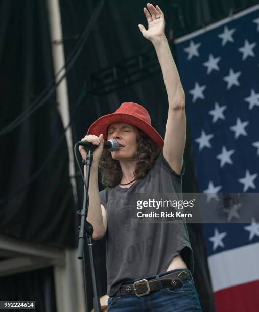 Singer-songwriter Edie Brickell of Edie Brickell & New Bohemians performs onstage during the 45th Annual Willie Nelson 4th of July Picnic at...
