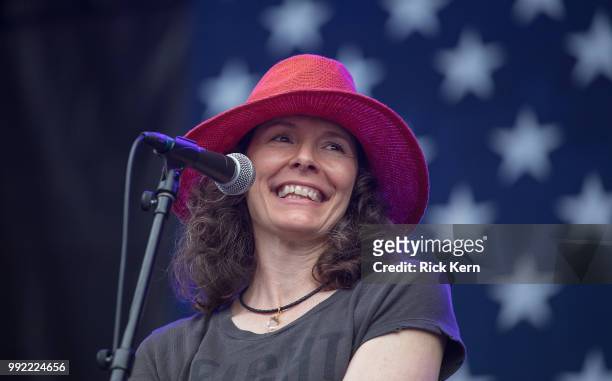 Singer-songwriter Edie Brickell of Edie Brickell & New Bohemians performs onstage during the 45th Annual Willie Nelson 4th of July Picnic at...