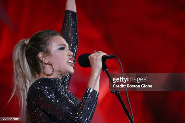 Rachel Platten during the Boston Pops Fireworks Spectacular at the Hatch Shell on the Esplanade in Boston, MA on July 04, 2018.
