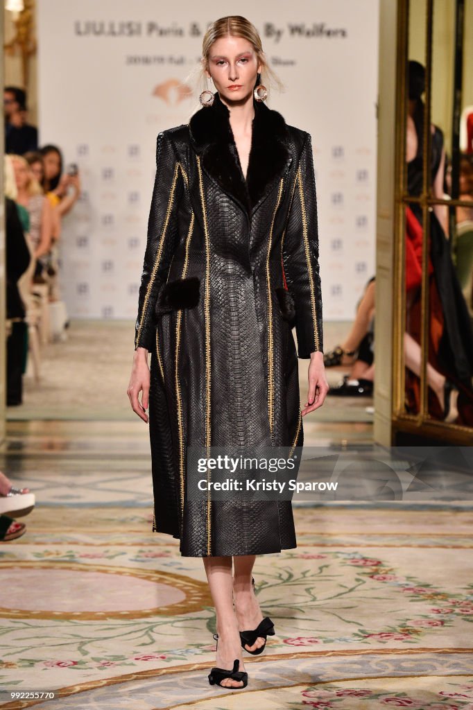 Liu Lisi: Runway - Paris Fashion Week - Haute Couture Fall Winter 2018/2019