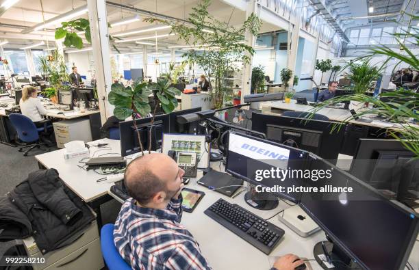 Developer Seats Lab Aerospace Software Photos and Premium High Res Pictures - Getty Images