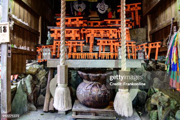 fushimi inari taisha - inari shrine stock pictures, royalty-free photos & images